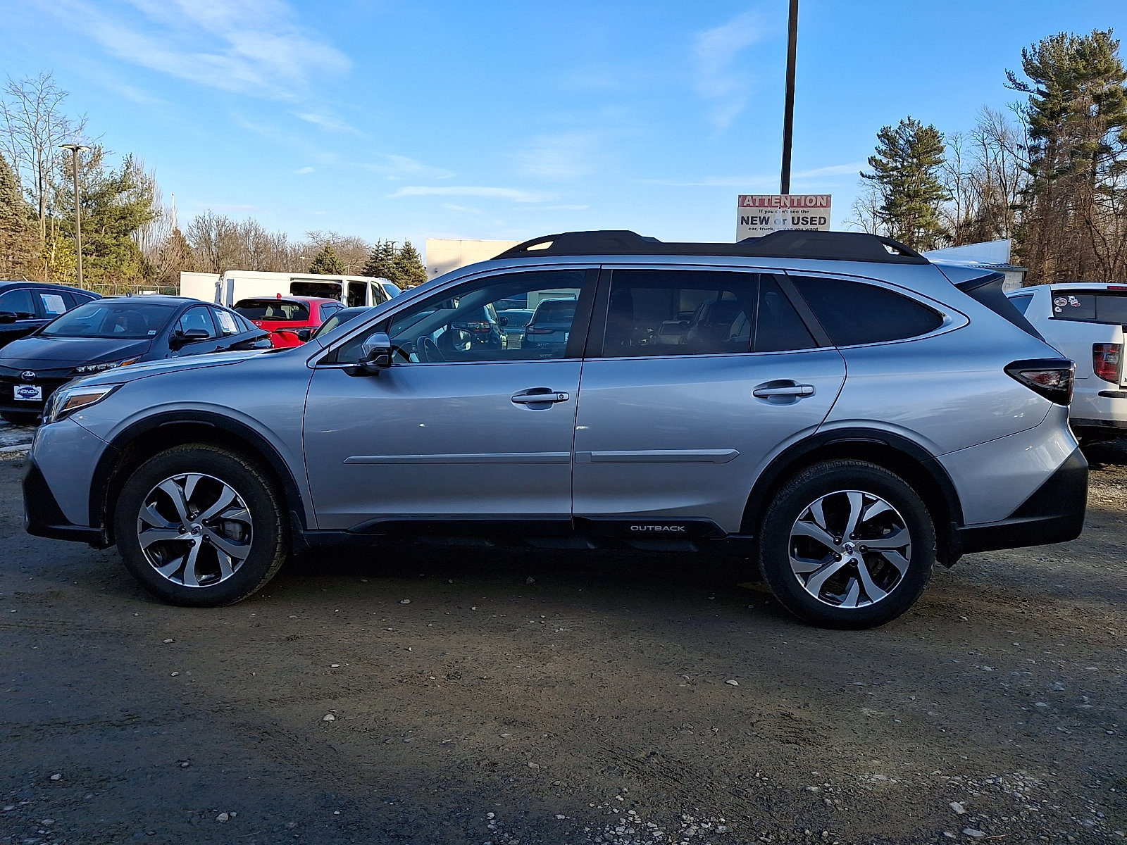 Used 2022 Subaru Outback Limited AWD/4WD image 8