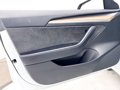 Used 2022 Tesla Model 3 Performance AWD/4WD image 32