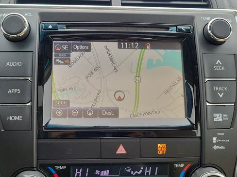 Used 2015 Toyota Camry XLE w/ Moonroof Package image 27