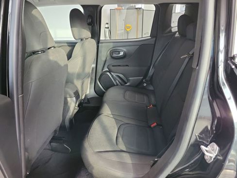 Used 2019 Jeep Renegade Latitude image 5