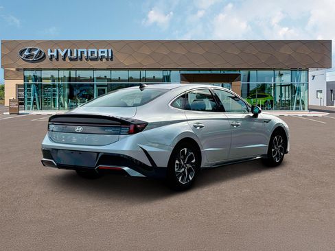 New 2025 Hyundai Sonata SEL image 7