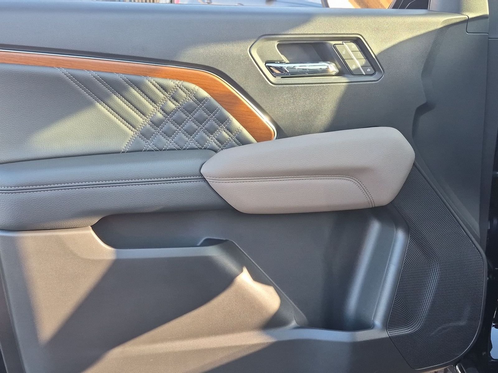 New 2026 GMC Canyon Denali AWD/4WD image 22