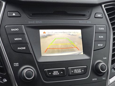 Used 2015 Hyundai Santa Fe GLS image 22