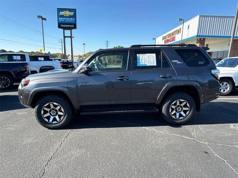 Used 2023 Toyota 4Runner TRD Off-Road image 9
