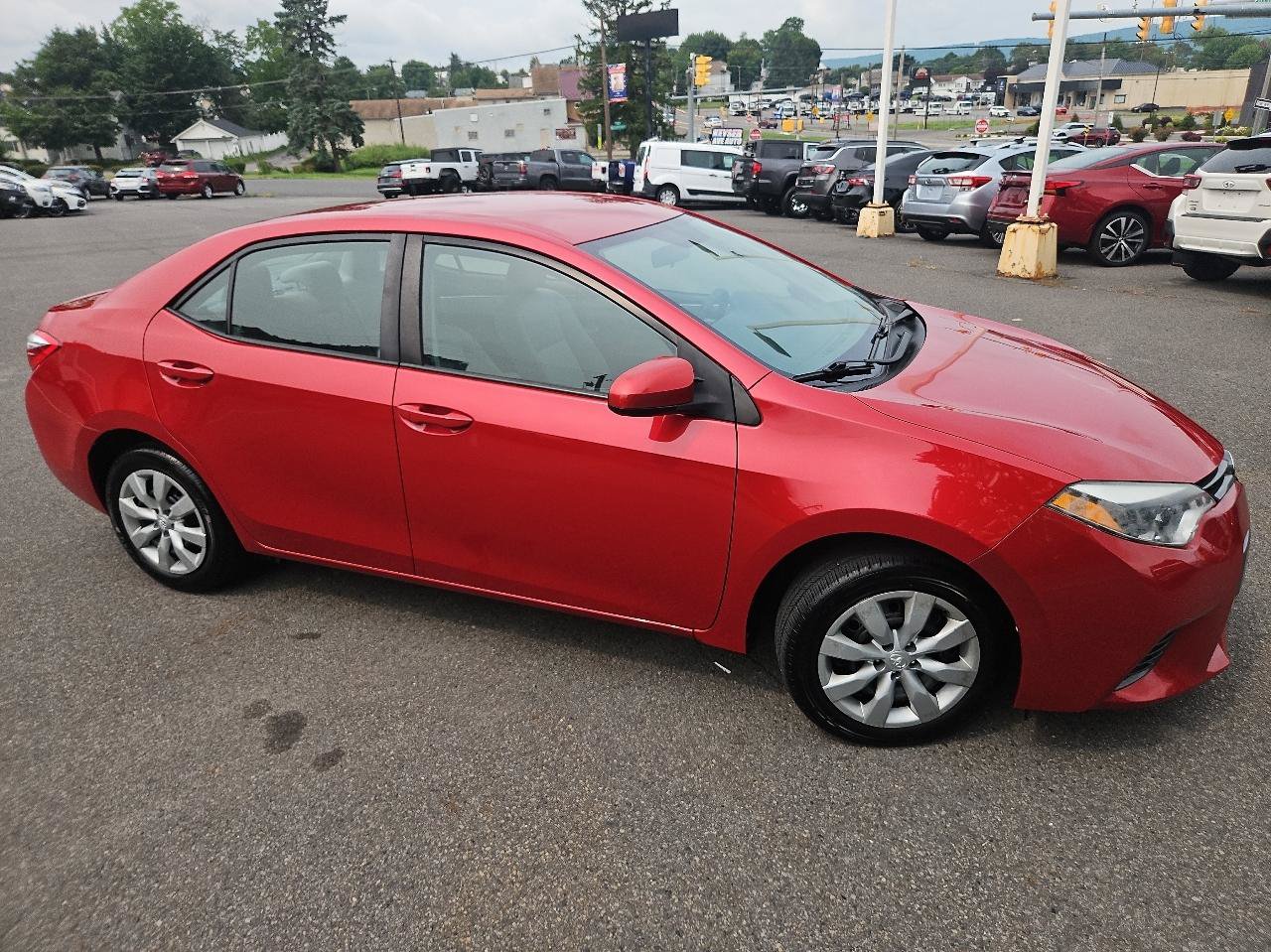 Used 2016 Toyota Corolla LE FWD image 37