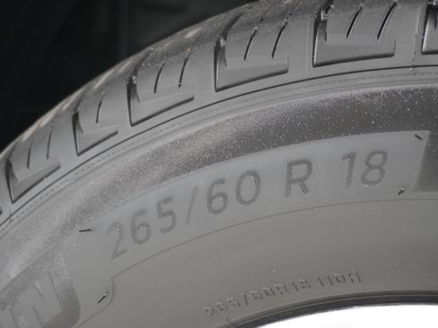 Used 2016 Lexus GX 460 w/ Premium Package image 33