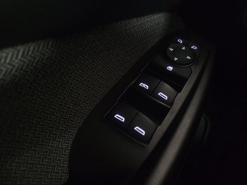 Used 2021 Chevrolet TrailBlazer LT w/ Convenience Package FWD image 27