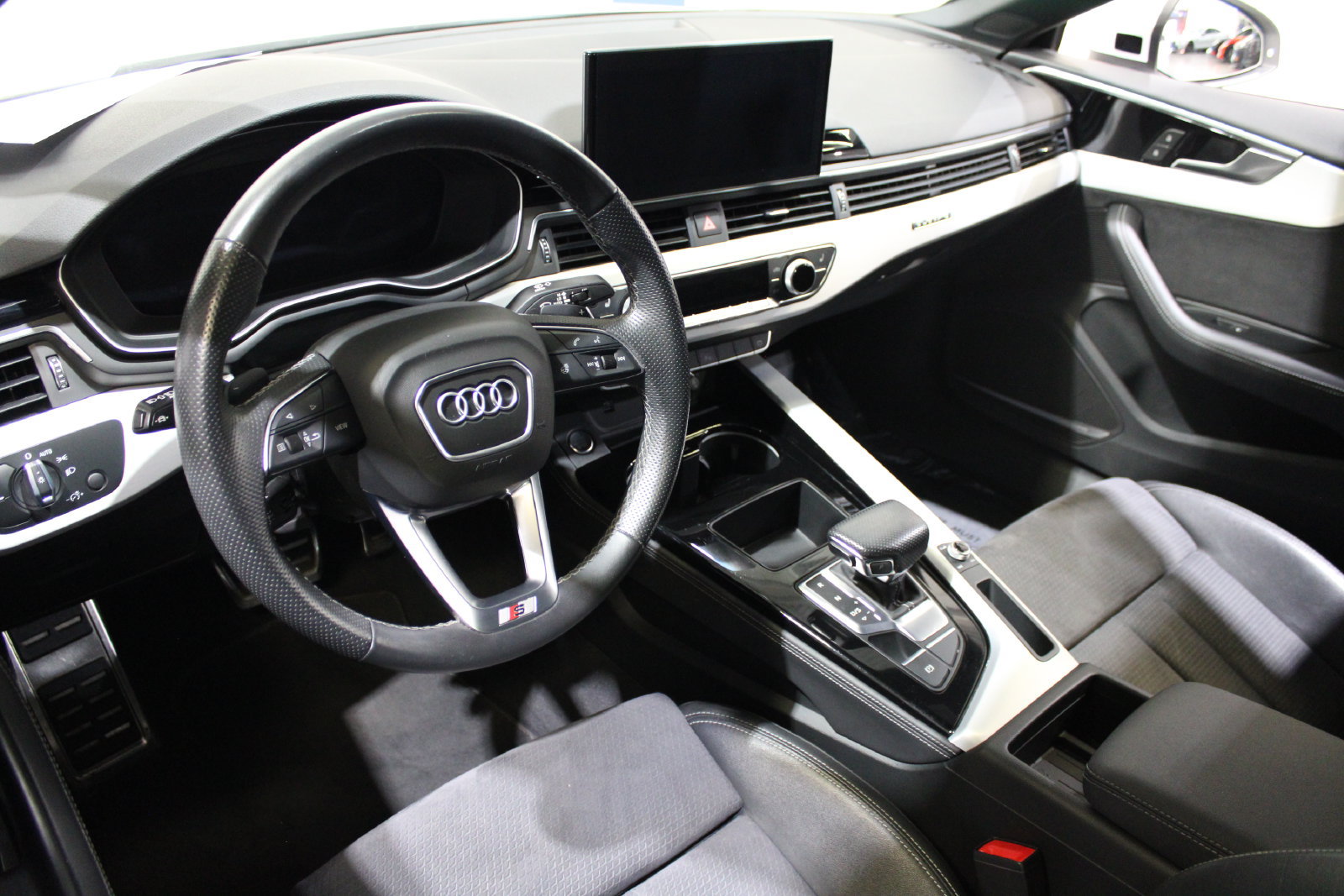 Used 2023 Audi A5 2.0T Premium Plus w/ Premium Plus AWD/4WD image 16