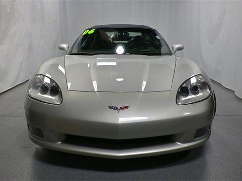 Used 2006 Chevrolet Corvette Base w/ Preferred Equipment Group image 8