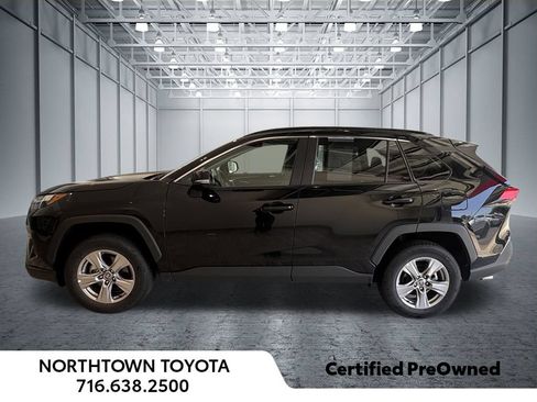 Used 2025 Toyota RAV4 XLE w/ Weather Package AWD/4WD image 3