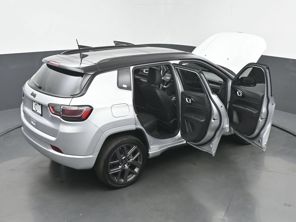 Used 2025 Jeep Compass Limited w/ Driver Assist Group I AWD/4WD image 66