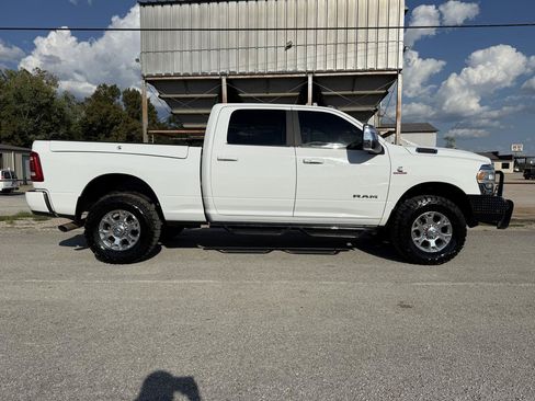 Used 2023 RAM 2500 Laramie AWD/4WD image 8