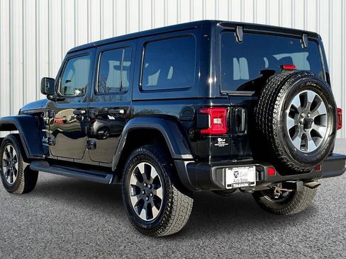 Used 2021 Jeep Wrangler Unlimited Sahara w/ Uconnect 4C Nav & Sound Group image 4