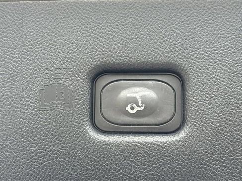 Certified 2023 Lincoln Nautilus Reserve FWD image 18