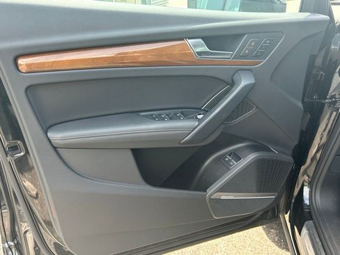 Certified 2024 Audi Q5 e Premium Plus w/ Premium Plus Package image 52