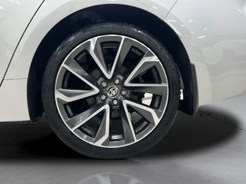Used 2020 Toyota Corolla SE FWD image 25