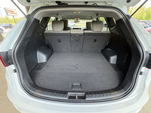 Used 2018 Hyundai Santa Fe Sport FWD image 28