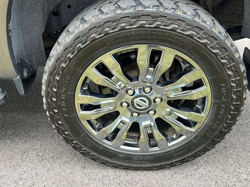 Used 2016 Nissan Titan Platinum Reserve AWD/4WD image 33