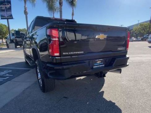 New 2026 Chevrolet Silverado 2500 High Country w/ Technology Package AWD/4WD image 7