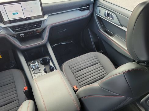 New 2026 Ford Explorer ST-Line w/ ST-Line Street Pack RWD image 12