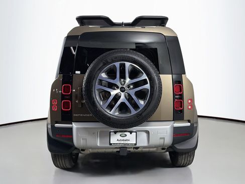 Certified 2025 Land Rover Defender 90 S image 6