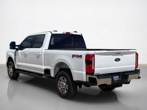 Used 2024 Ford F250 Lariat w/ FX4 Off-Road Package AWD/4WD image 5