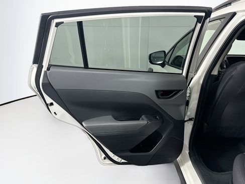 Used 2025 Subaru Crosstrek 2.0i Premium image 25