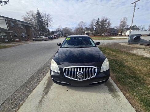 Used 2009 Buick Lucerne Super image 4
