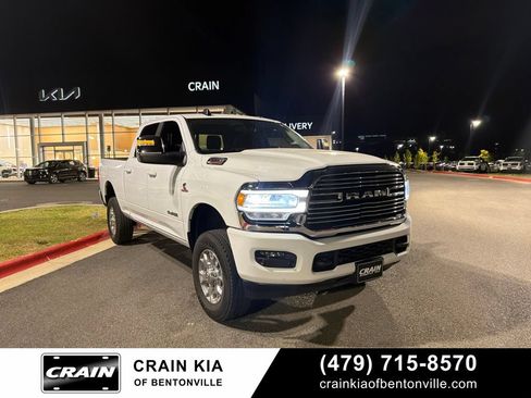 Used 2023 RAM 2500 Laramie AWD/4WD image 1