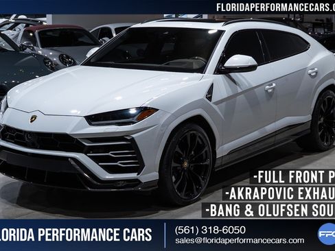 Used 2022 Lamborghini Urus AWD/4WD image 1