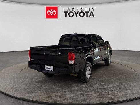 Used 2016 Toyota Tacoma SR RWD image 9