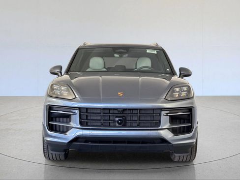 New 2026 Porsche Cayenne S image 11