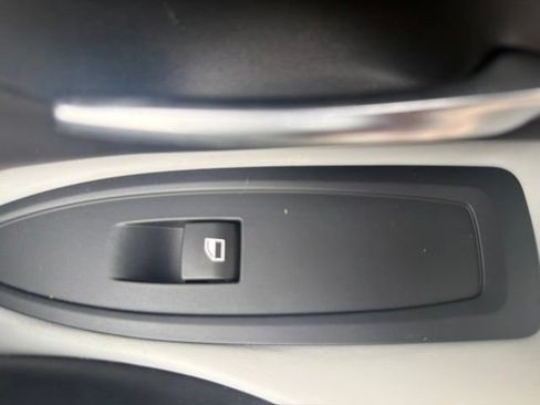 Used 2017 BMW M4 Coupe RWD image 31