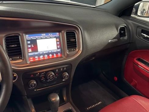 Used 2014 Dodge Charger R/T RWD image 37