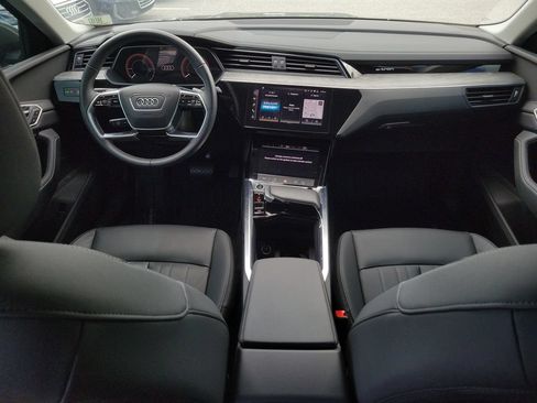 Used 2024 Audi Q8 e-tron Premium AWD/4WD image 9