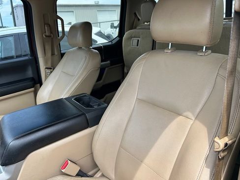 Used 2015 Ford F150 Lariat w/ Equipment Group 502A Luxury AWD/4WD image 11