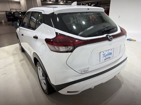 Used 2024 Nissan Kicks S image 6