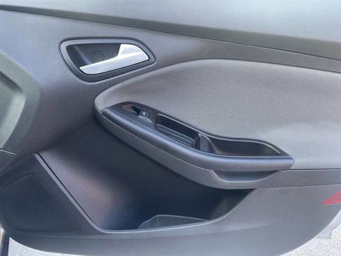 Used 2013 Ford Focus SE image 24
