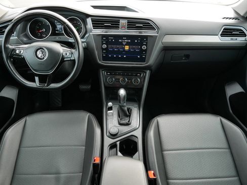 Used 2019 Volkswagen Tiguan SE image 10