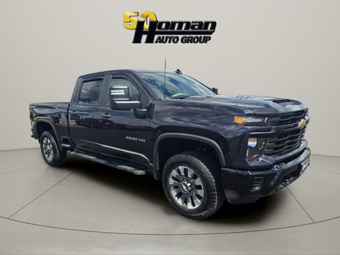 Used 2024 Chevrolet Silverado 2500 Custom w/ Custom Convenience Package AWD/4WD image 5