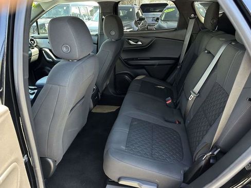 Used 2021 Chevrolet Blazer LT FWD image 19