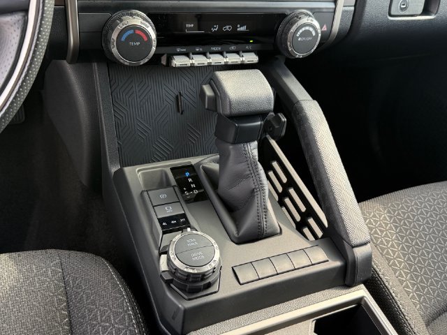 Used 2025 Toyota 4Runner SR5 AWD/4WD image 19