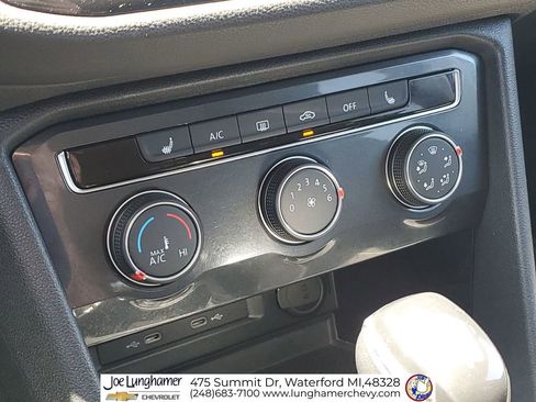 Used 2022 Volkswagen Tiguan S FWD image 17