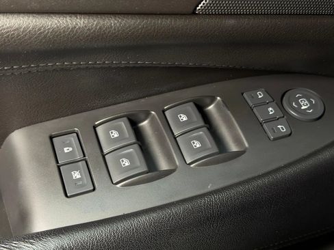 Used 2015 Cadillac Escalade Premium AWD/4WD image 32
