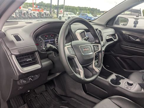 Used 2023 GMC Terrain SLT w/ Infotainment Package II AWD/4WD image 14