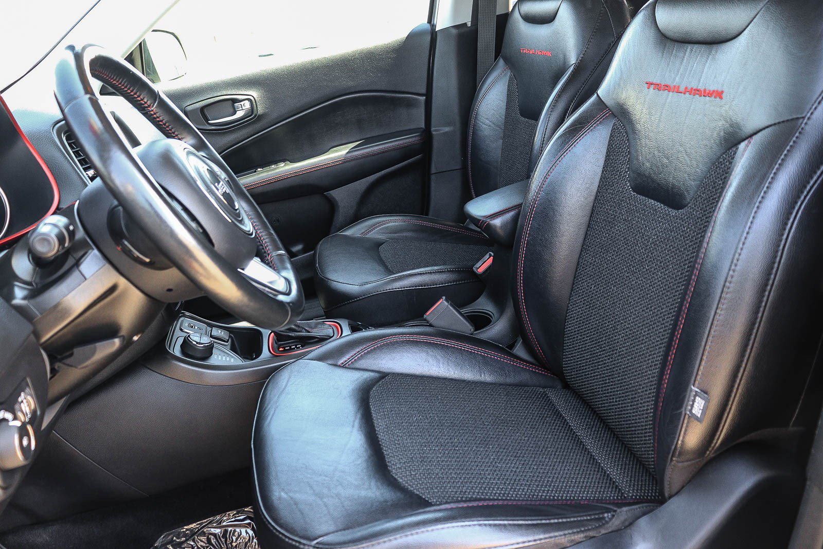 Used 2019 Jeep Compass Trailhawk AWD/4WD image 21