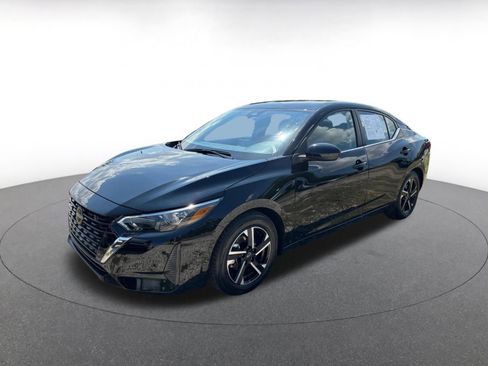 Used 2025 Nissan Sentra SV image 4