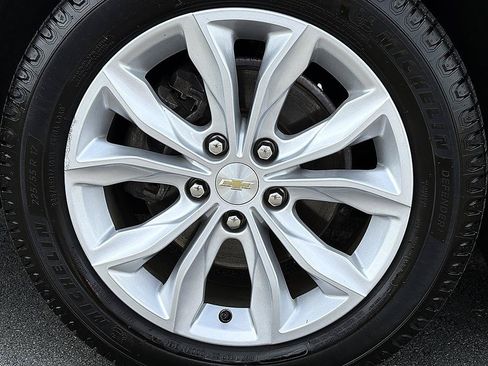Used 2022 Chevrolet Malibu LT FWD image 7