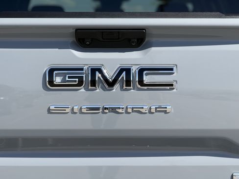 Used 2024 GMC Sierra 1500 Elevation w/ LPO, Elevation Black Package image 13