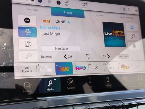 New 2026 Jeep Compass Trailhawk w/ Sun, Sound & Navigation Group image 24